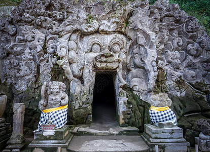 大象洞穴入口贝杜鲁乌布德巴利印地安尼西亚加贾赫大象洞入口图片