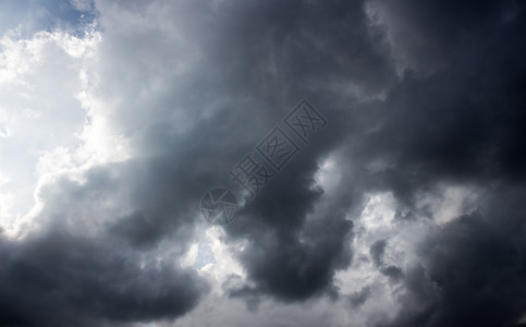 自然背景暴雨天空图片