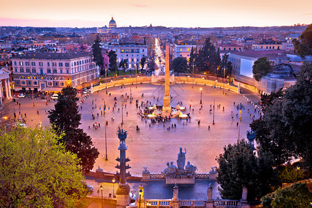 在意大利首都罗马日落之景的永恒城市里人民广场或图片