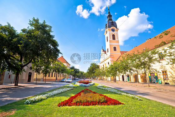 Sombr镇广场和建筑景观Serbiavojdina地区图片