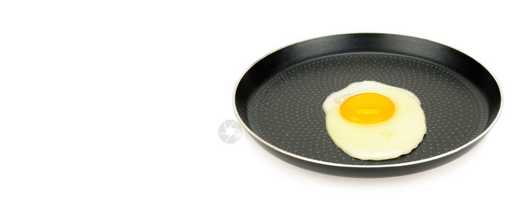 炸鸡煎锅蛋喷洒在上面的白色方空闲的文字间宽广的照片图片