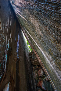 泰国攀牙湾詹姆士邦德岛柯塔普洞穴泰国攀牙湾高塔普岛洞穴图片