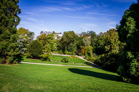夏日有名的公园巴黎法国buteschaumont公园巴黎图片