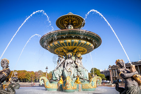 法国巴黎协和广场的海洋喷泉图片