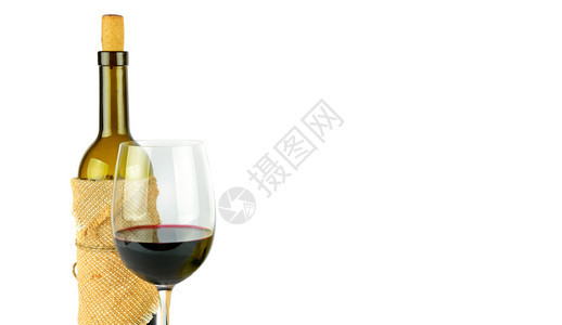 白背景上的红酒瓶和杯文本空闲间图片