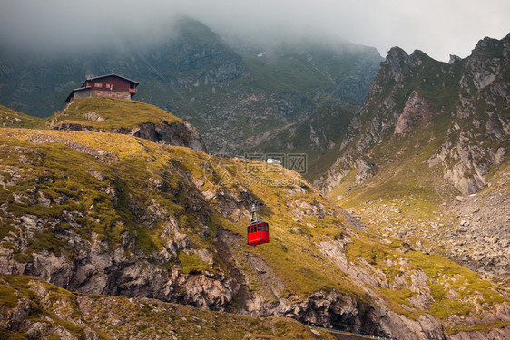 佛法加拉桑山地道路景色图片