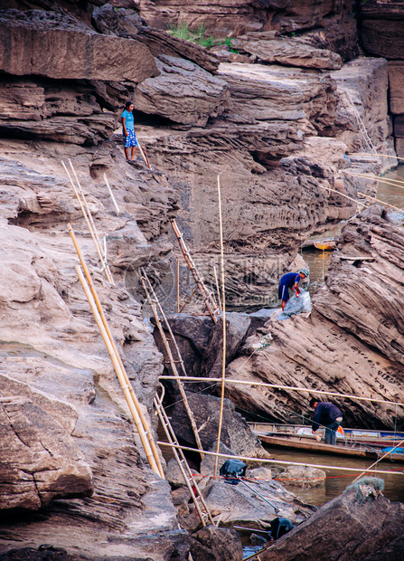 201年5月7日乌邦ubonratchni泰兰thailndmekong河沿岸的大沙石峡谷悬崖图片