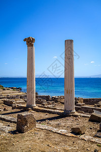 Tharos考古遗址ristanrdinhros考古遗址ardin的柱子图片