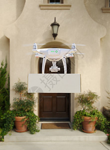 无人机将包裹送至家门口背景图片