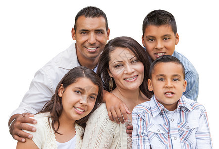 快乐的有吸引力泛美家族肖像孤立在白色背景图片