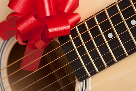 带红丝的吉他弦音乐礼物图片