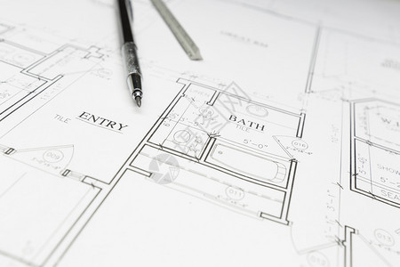 建筑铅笔和标尺依靠自家定制计划图片