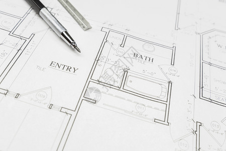 建筑铅笔和标尺依靠自家定制计划图片