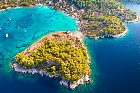 岛屿Korcula岛的格拉迪纳湾空中观察达马提亚群岛croati图片