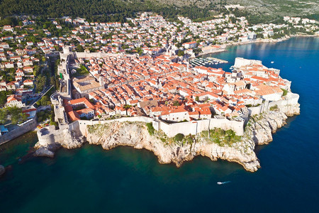 杜布罗夫尼克镇城墙Unesco世界遗产地点空中观察croati的dlmti地区图片