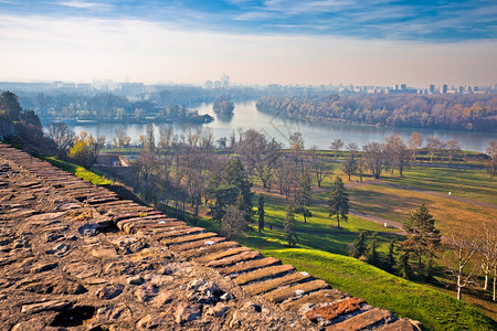 卡列梅丹老城和沙瓦河丹布口位于塞尔比亚首府贝格利图片