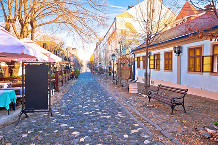 著名的skadrlij旧小街古老的Beograd塞尔比亚首都图片