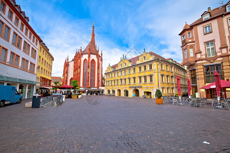 古老的沃兹堡教堂和广场建筑观巴伐利亚地区德国图片