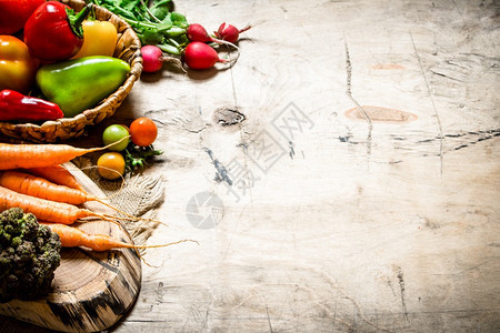 健康的蔬菜新鲜和草药木本的蔬菜健康图片