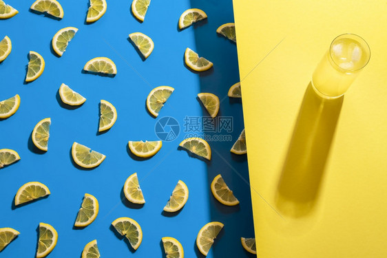 两色无缝背景的柠檬和片对称图片