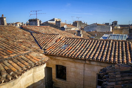 法国波尔多的传统屋顶和城市景观法国波尔多的传统屋顶景观图片