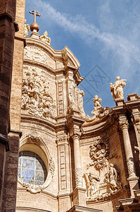 valenci大教堂前门外有托雷德米卡特在旧城区有名的吸引力西班牙图片