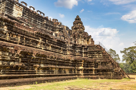 baphuon寺庙的废墟是夏日Cambodi的夏日Semsar的复合Agkorwat古寺图片