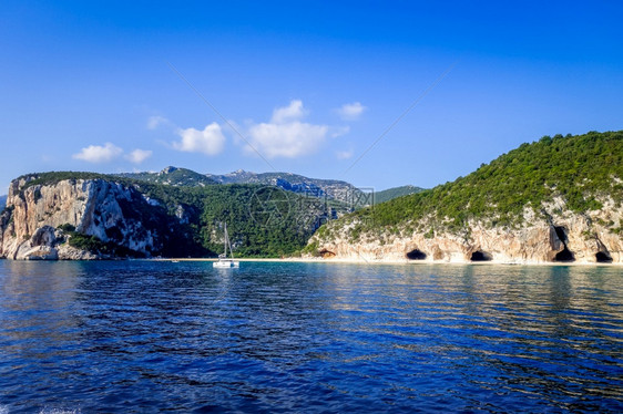 卡拉卢纳海滩在奥罗西高尔夫撒丁岛意大利意大利撒丁岛orosei高尔夫的calaluna海滩图片