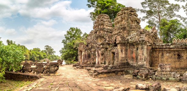 夏日Cambodi夏日在Semsa里在复杂的Agkorwat里在Siemsarcmbndi中在Preahkn寺庙的全景图片