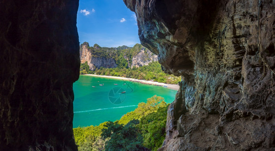 夏日的海滨喀拉比泰王国图片