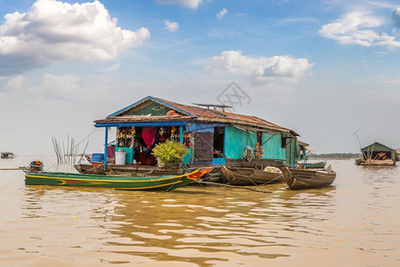 在夏日Cambodi的SemRs附近图片