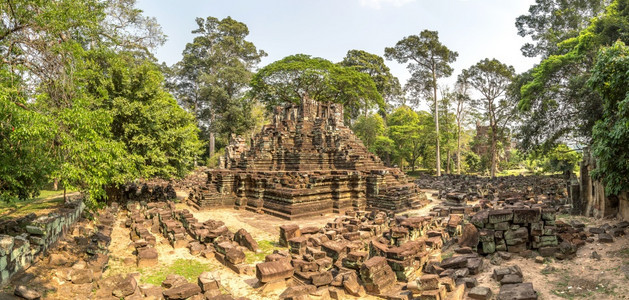 Preahpitu寺庙废墟的全景是夏日Cambodi在Semsar锡姆庄园的复合Agkorwat的Khmer古老寺庙图片