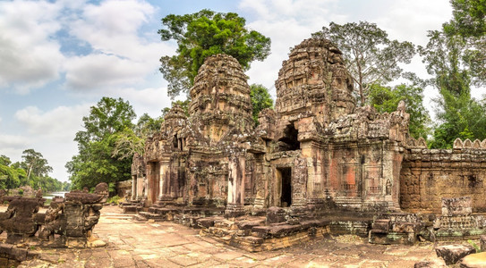 夏日Cambodi夏日在Semsa里在复杂的Agkorwat里在Siemsarcmbndi中在Preahkn寺庙的全景图片