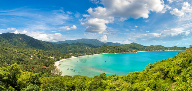 夏日在泰国港邦岛Kohpan海滩的全景图片