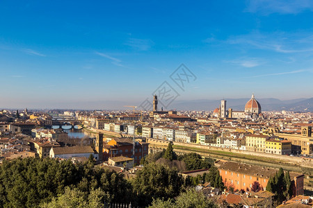意大利佛罗伦萨教堂和天桥的图片
