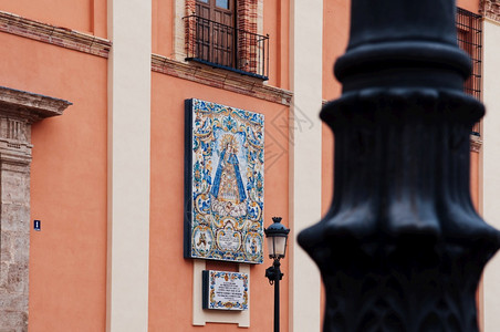 201年月3日西班牙瓦伦西亚班牙瓷砖壁艺术外墙由帕罗米诺人创造图片