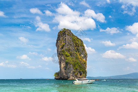 夏日的泰国河滨海角岛图片