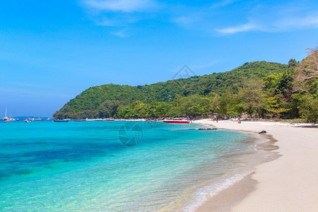 夏日在普吉岛附近的太地图片