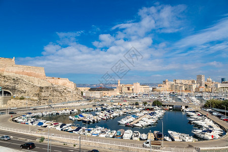 圣珍妮城堡和法国马赛尔的维埃港图片