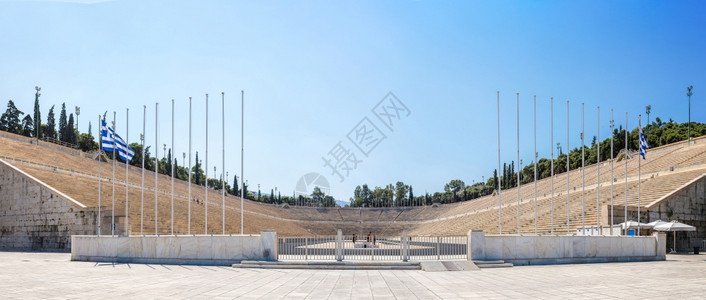 在一个夏日的帕那提纳体育场在雅典甜的夏日图片