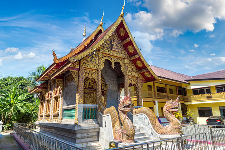 夏日在泰王国的江马市佛教寺庙图片