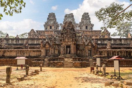 Takeo寺庙的废墟是夏日Cambodi的夏日Semsar的复杂Agkorwat古老的寺图片