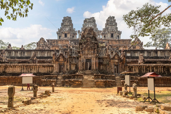 Takeo寺庙的废墟是夏日Cambodi的夏日Semsar的复杂Agkorwat古老的寺图片