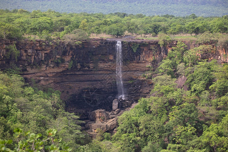 印度中央邦panna老虎保护区chotadhundua瀑布图片