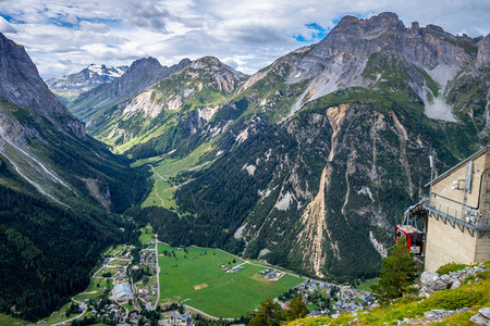 pralognfrceugst280年法国阿尔卑斯山的城镇和区风景pralogn城市和山区风景法国阿尔卑斯山图片