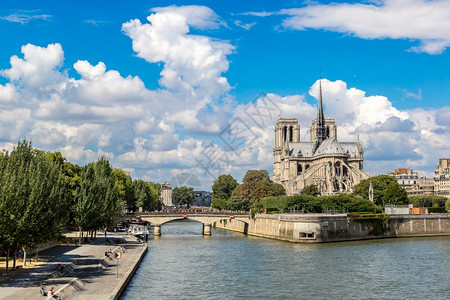 巴黎女神和是巴黎最著名的象征之一图片