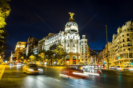 西班牙夜景图片