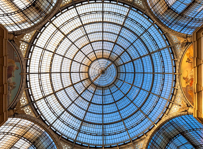 ilantyciraugst20建筑在milan时尚画廊italy圆顶屋的建筑细节图片