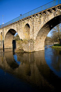 PontedaBrc桥古代土库吉人村在minho河上图片