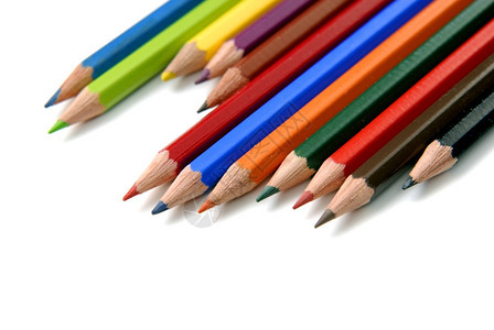 白色对齐和分离的彩色铅笔图片